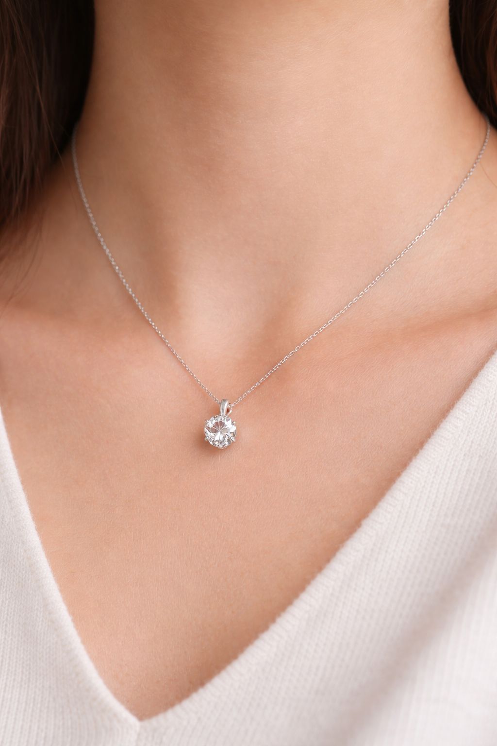 Apex Silver N1 Round Necklace Moissanite
