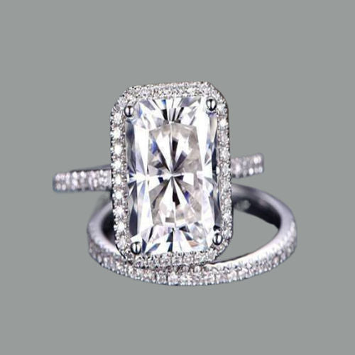 Radiant Cut Moissanite Ring Set, Halo Surround with Band