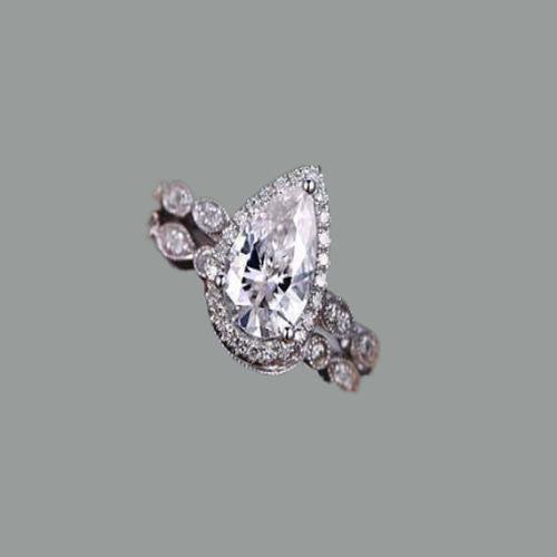 Pear Cut Moissanite Ring Set, With Shaped Band